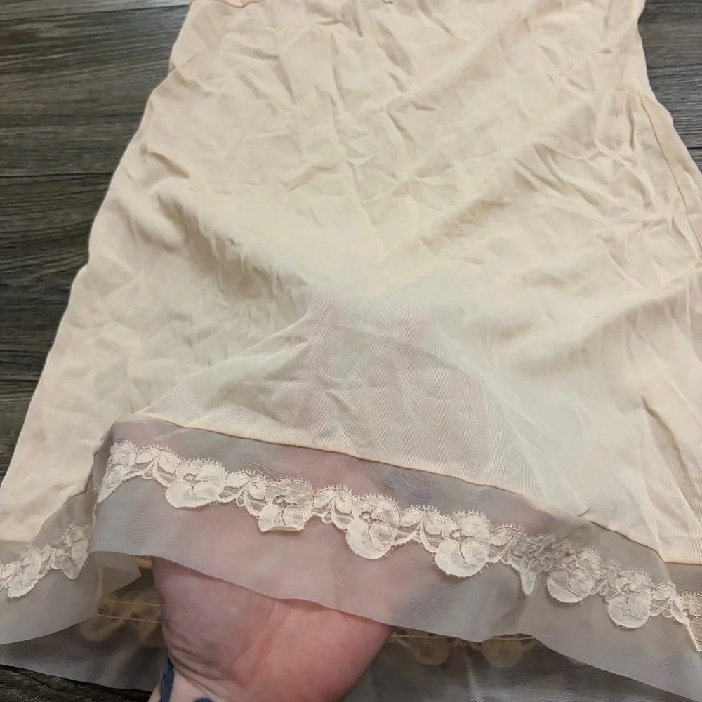 70s European Vintage Schiesser Silky Lace Midi Slip Dress (Champagne/Cream) M